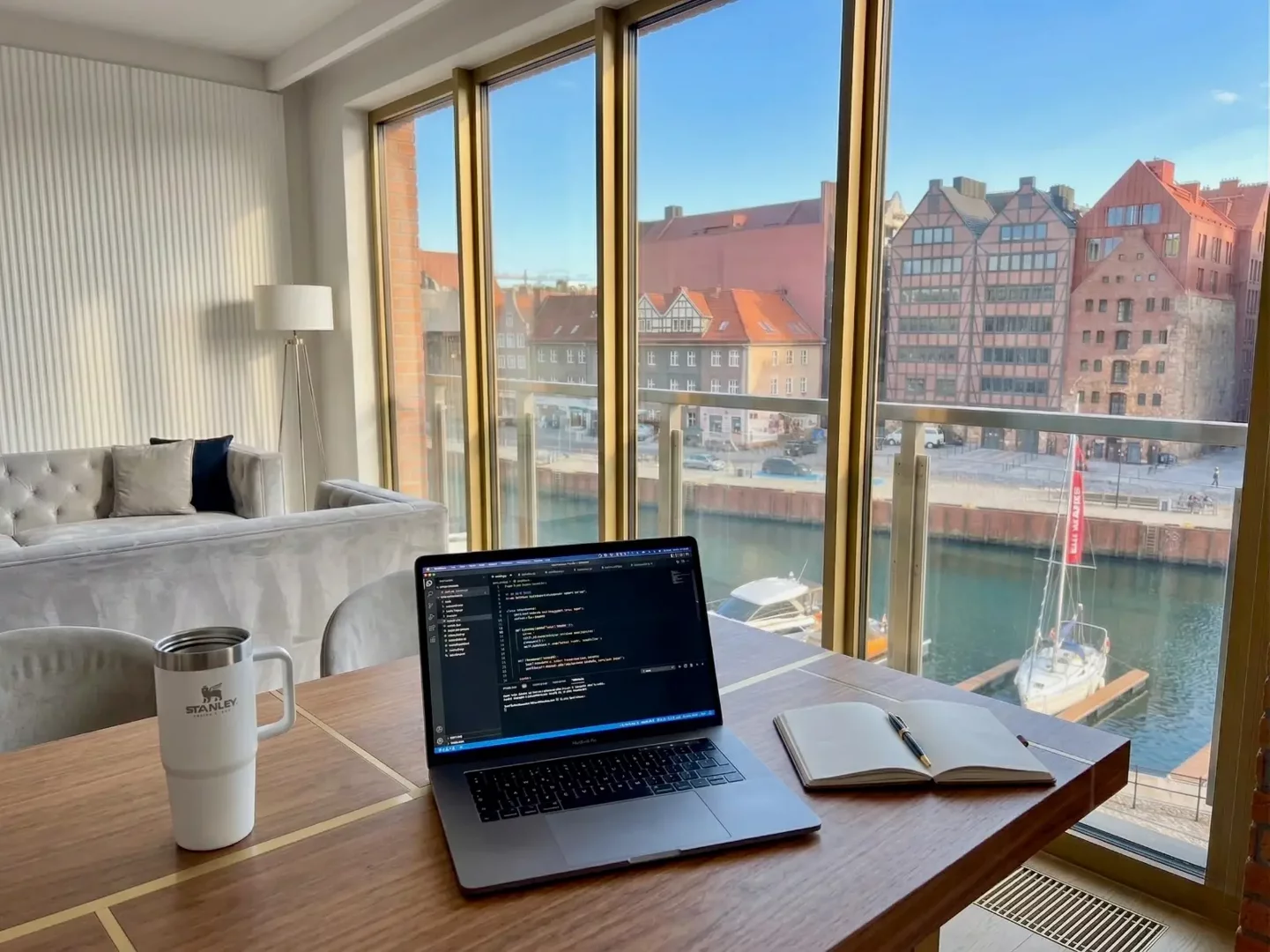 Remote work in an apartment overlooking the Motława river